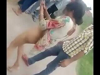 bhabhi unconcealed strength thither strangers in public